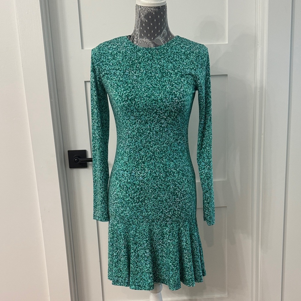 Elegant Green Patterned Dress